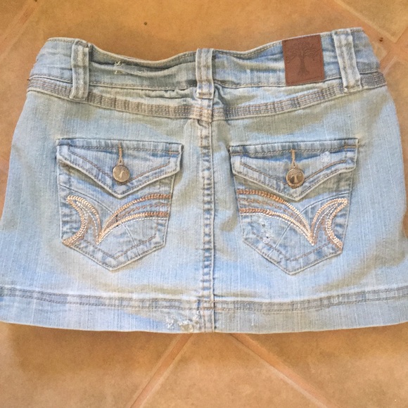 🆕Denim Mini Skirt - Picture 6 of 10